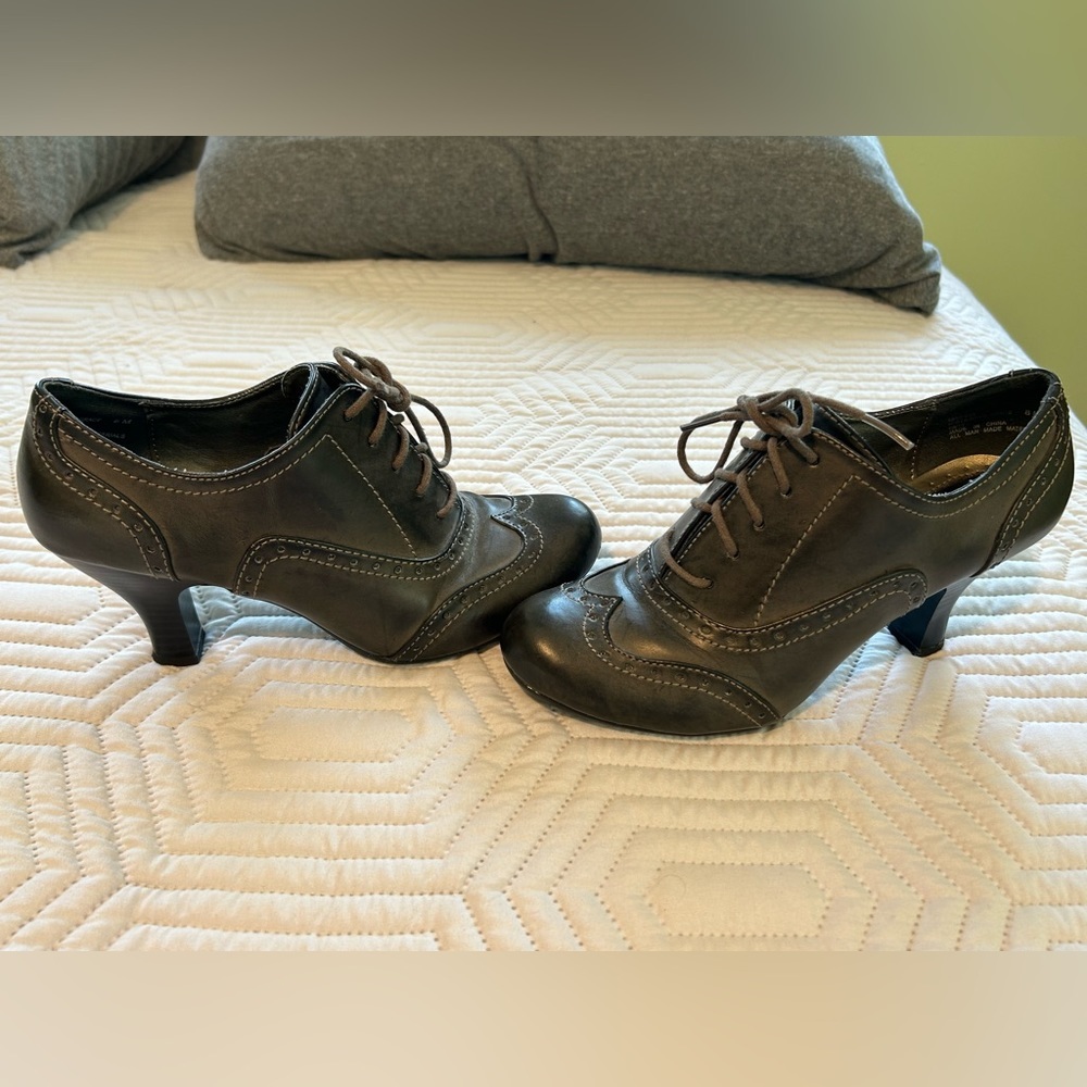 G.H Bass & CO Oxford Heels